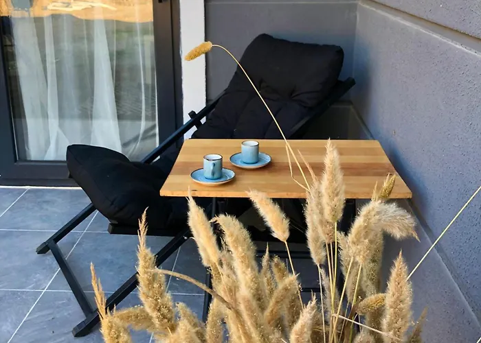 度假居 Isik , A Happy Vacation Story *
